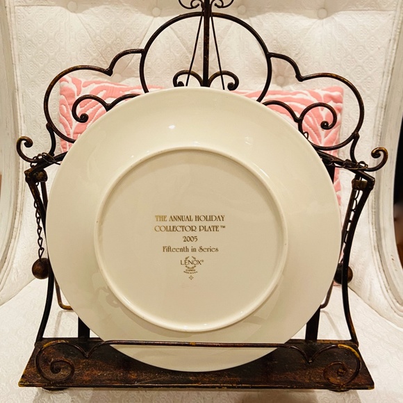 N28-Lenox Christmas 2006 Collector Plate Main Street Dickens, Carolers, Church - Picture 3 of 5